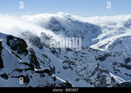 Vue sur les alpes suisses depuis le mont Titlis en Suisse. Banque D'Images