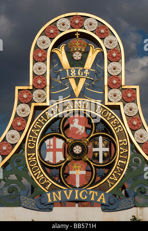 London Chatham et Dover Railway signent Blackfriars Bridge Londres Angleterre Royaume-Uni UK Banque D'Images