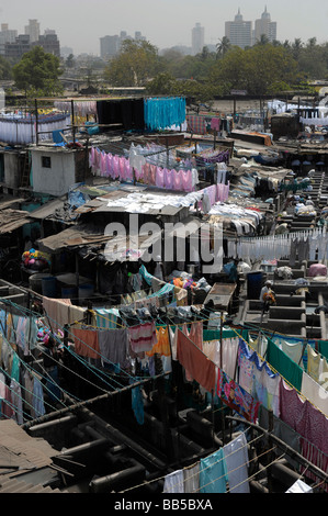 Avis de Dhobi Ghats avec Mumbai skyline en arrière-plan Banque D'Images