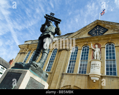 CHARLES ROLLS STATUE ET DE VILLE MONMOUTH GWENT Banque D'Images