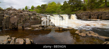 Cascade à faible force paysage panoramique Banque D'Images