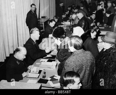 Géographie / voyages, Allemagne, Berlin, politique, pass-office à Belzigerstrasse, Schoeneberg, 8.3.1965, Banque D'Images