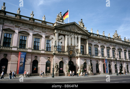 17 mai 2009 - Zeughaus (Arsenal) Unter den Linden dans la capitale allemande de Berlin. Banque D'Images