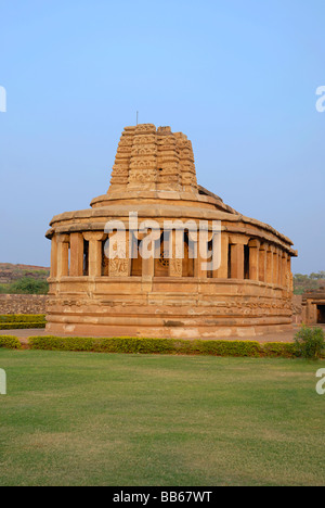 Aihole - Karnataka, temple de Durga, vue depuis l'Ouest. Banque D'Images