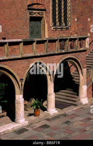 Pologne, Cracovie, Collegium Maius, Université Jagellonienne, cour Banque D'Images