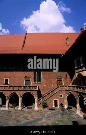 Pologne, Cracovie, Collegium Maius, Université Jagellonienne, cour Banque D'Images