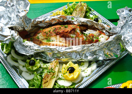 Le vivaneau grillé des fruits de mer au restaurant bar de plage Kali s St Martin St Maarten antilles Banque D'Images