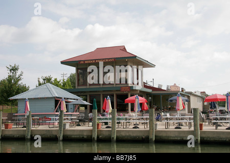 Le restaurant du pont à Tilghman Island Banque D'Images