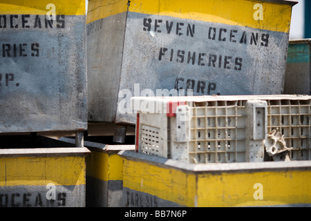 Sept Océans Pêches Pêche métallique des conteneurs à Ventura, Californie Banque D'Images