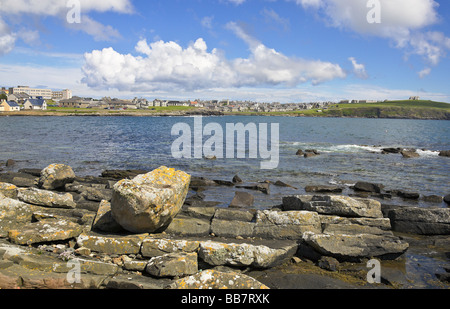 Vue sur le Nord de Lerwick Shetland Taing Ecosse UK Banque D'Images