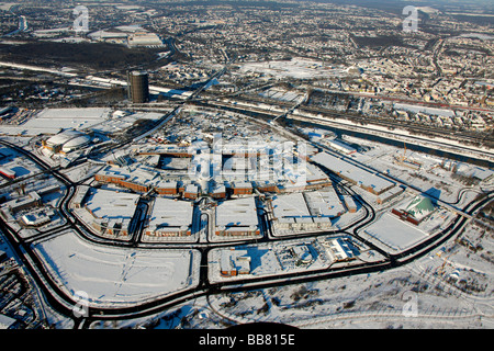 Photo aérienne, Neue Mitte, Centro Park parc d'attractions avec labyrinthe, Gazomètre réservoir à essence, Sealife, shopping mall, hiver, Oberha Banque D'Images