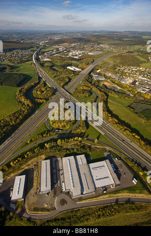 Photo aérienne, autoroute sortie Olpe Sued, Wenden, Hesse, Rhénanie du Nord-Westphalie, Rhénanie-Palatinat, Allemagne, Europe Banque D'Images