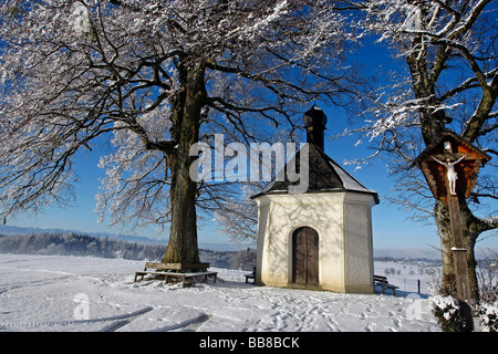 Maria-Dank chapelle dans la neige, hiver, impressions, arrondissement de Degerndorf Muensing, Bavière, Allemagne Banque D'Images