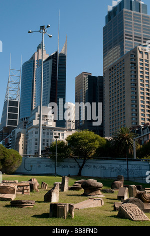 Sculpture de Sydney à pied la mémoire est sans fin de création par Kimio Tsuchiya dans les Royal Botanic Gardens Sydney NSW Australie Banque D'Images