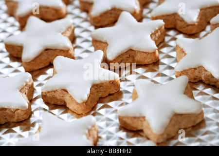 Biscuit à la cannelle en forme d'étoile Banque D'Images
