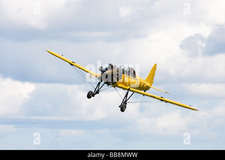 Ryan ST3KR G-RLWG en vol à Breighton Airfield Banque D'Images