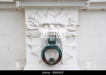 Détails de l'entrée de Oude Griffie, ancienne maison des enregistreurs, place Burg, Bruges, Brugge, Belgique Banque D'Images