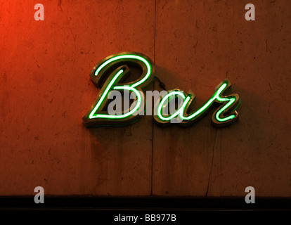 Bar Neon Sign Banque D'Images