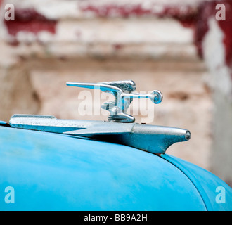 Voiture bleue à La Havane, Cuba, Caraïbes Banque D'Images