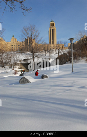 Campus de l'Université de Montréal en hiver Québec Canada Banque D'Images