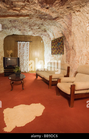 Salon souterrain dans l'Umoona Opal Mine et musée. Coober Pedy Australie du Sud, Australie Banque D'Images