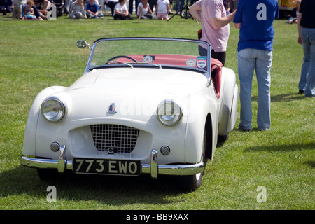 La Triumph TS2, deuxième voiture de sport Triumph TR à être construite ; au rallye de voitures classiques Wallingford, Oxfordshire, Royaume-Uni Banque D'Images