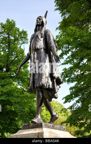 Statue de Pocahontas, St.George's Churchyard, Gravesend, Kent, Angleterre, Royaume-Uni Banque D'Images