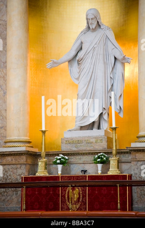 Statue d'un saint, l'église Notre Dame à Copenhague, Danemark, Europe Banque D'Images