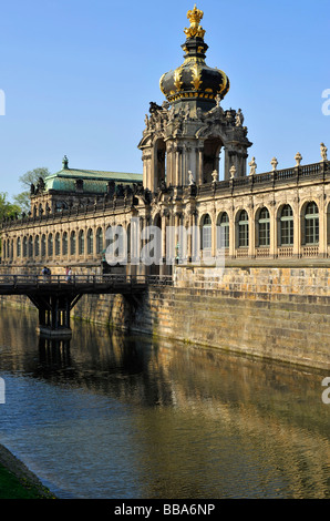 Le Palais Zwinger, Zwingermoat, porte la Couronne, Dresde, État libre de Saxe, Allemagne, Europe Banque D'Images