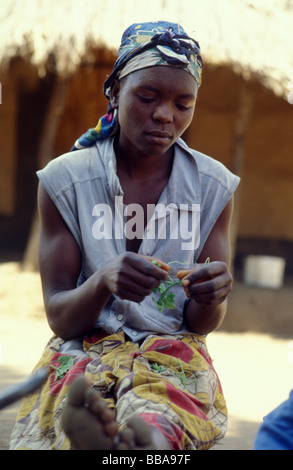 Scène de village Kunda sth luangwa Zambie zone de gestion du gibier Banque D'Images