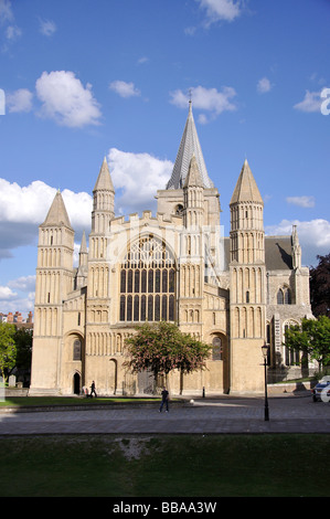 La Cathédrale de Rochester, Château de Rochester, Kent, Angleterre, Royaume-Uni Banque D'Images