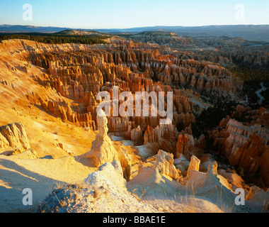 Vue sur des formations géologiques, Bryce Canyon, Utah, USA Banque D'Images