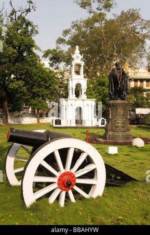 La statue de la Marquise de Ripon dans les motifs de la Corporation de Chennai bureaux dans le bâtiment de Ripon dans Chennai, Inde Banque D'Images