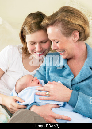 Mère et Grand-mère avec bébé Banque D'Images