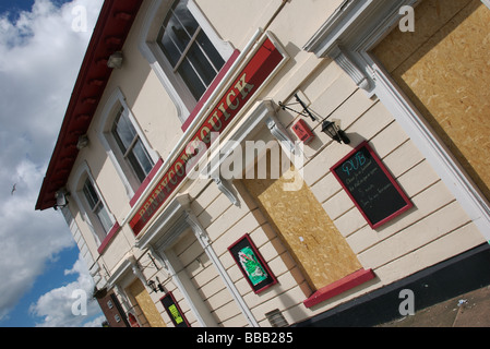 Fermé le Pennycomequick pub, Plymouth, Devon, UK Banque D'Images