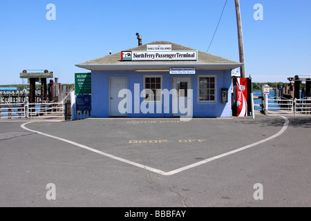 Terminal de Ferry vers l'île Shelter, à partir de la rive nord de Greenport, comté de Suffolk, Long Island, NY USA Banque D'Images