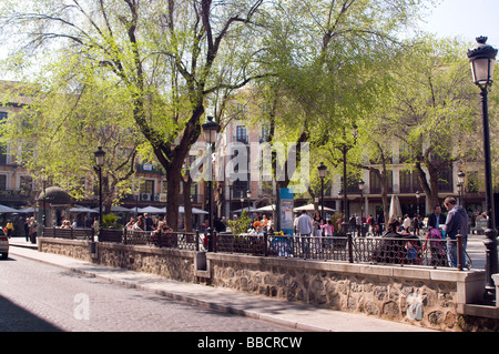 Toledo, Plaza de Zocodover, lugar de populaires reunion en el centro de la ciudad, con distintos Bares y restaurantes Banque D'Images