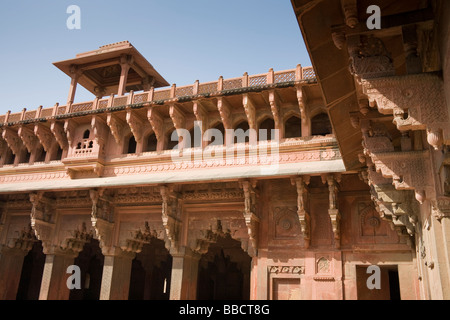 Jahangiri Mahal, Fort d'Agra, également connu sous le Fort Rouge, Agra, Uttar Pradesh, Inde Banque D'Images