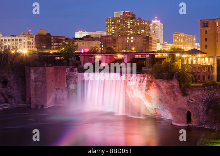 High Falls, Genesee River, Rochester, New York, comté de Monroe. Banque D'Images