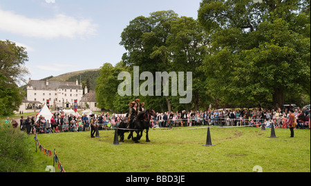 Traquair House Scotland Foire Médiévale 2009 spectacle équestre par Les Amis d'Onno troupe cheval français Banque D'Images