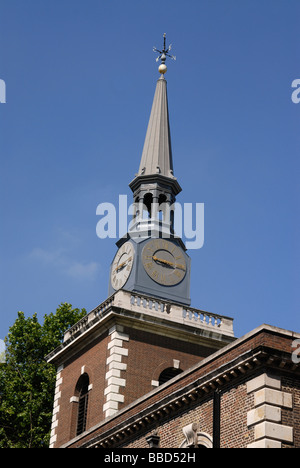 Tour et clocher de l'église de St James, Piccadilly. Jermyn Street, London, UK. Banque D'Images