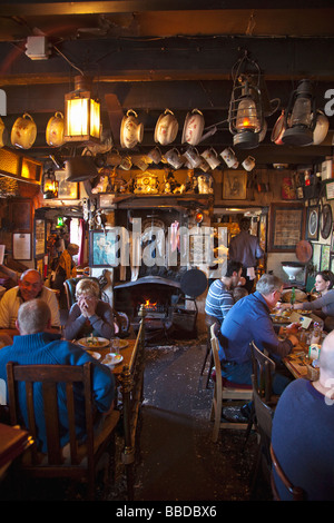 Johnny Johnnie Fox's Pub intérieur Glencullen le comté de Wicklow Irlande Irlande République d'Irlande Banque D'Images