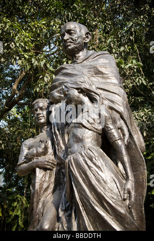 Statue du Mahatma Gandhi, à la Gandhi Smriti, 5 Tees January Marg, New Delhi, Delhi, Inde Banque D'Images