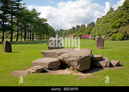 Dans le cercle de pierre druidique Gorsedd park à Tredegar House Newport South Wales UK Banque D'Images