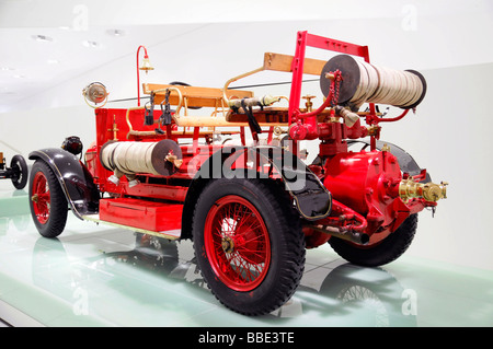 Motorspritze Austro Daimler fire engine, nouveau Musée Porsche, 2009, Stuttgart, Bade-Wurtemberg, Allemagne, Europe Banque D'Images