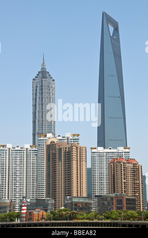 Jinmao Tower et le World Financial Center ouvre-bouteille Pudong Shanghai Chine Banque D'Images