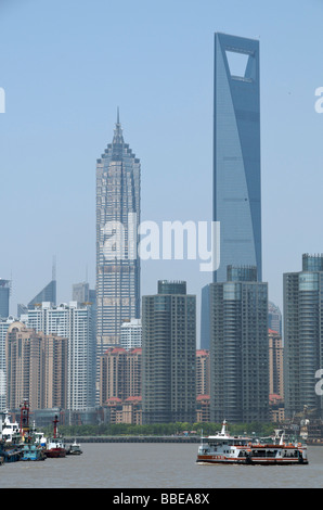 Jinmao Tower et le World Financial Center 'La Bouteille' Pudong Shanghai Chine Banque D'Images