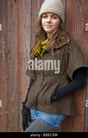 Portrait of Teenage Girl dans une ferme à Hillsboro, Oregon, USA Banque D'Images