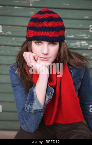 Portrait of Teenage Girl dans une ferme à Hillsboro, Oregon, USA Banque D'Images