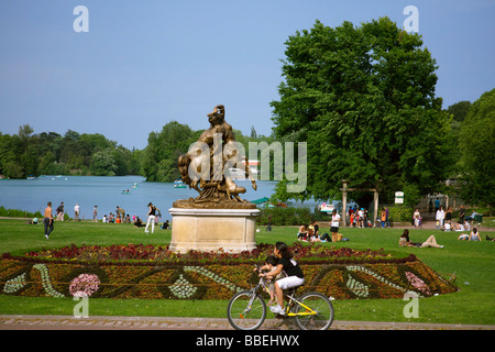 Lake dans le Parc de la Tete d Or Rhône-Alpes Banque D'Images